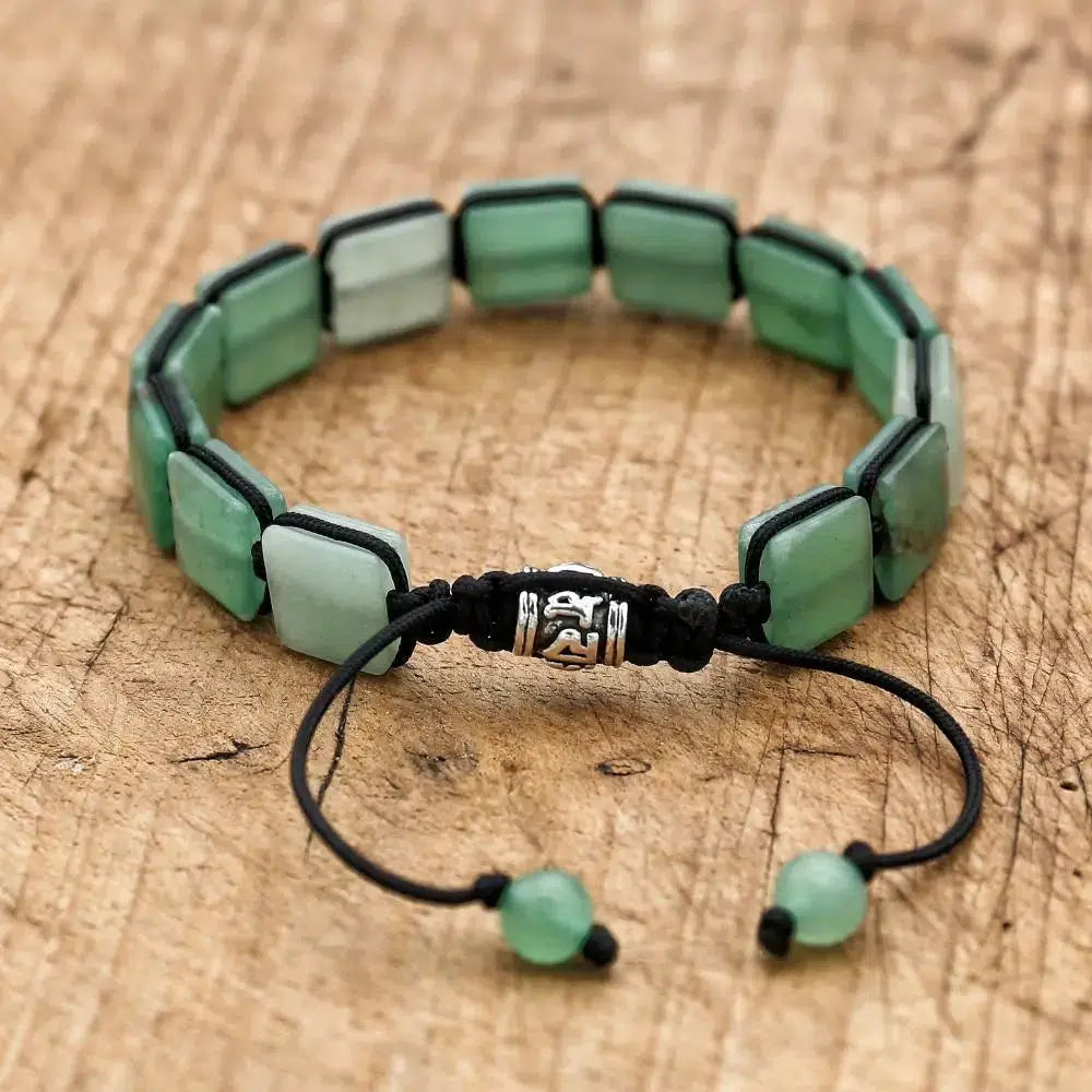 Bracelet type Shamballa en pierres d'Aventurine carrées