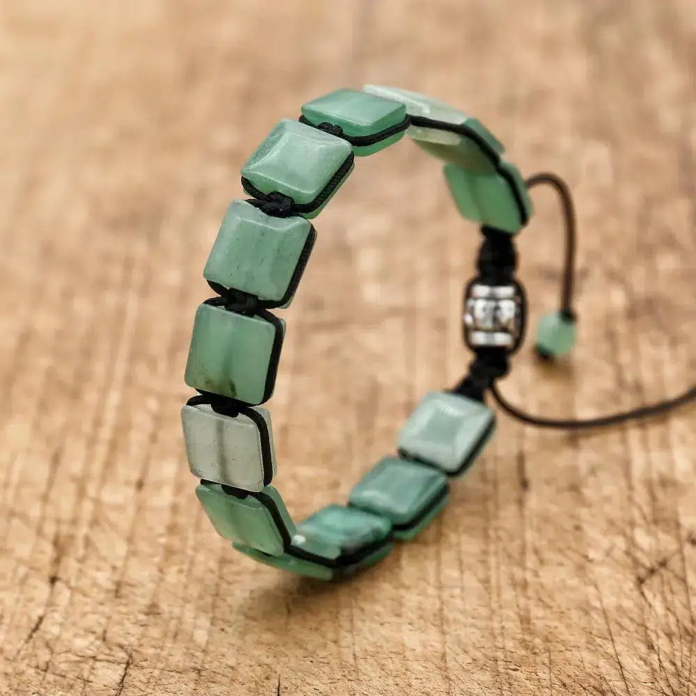 Bracelet type Shamballa en pierres d'Aventurine carrées